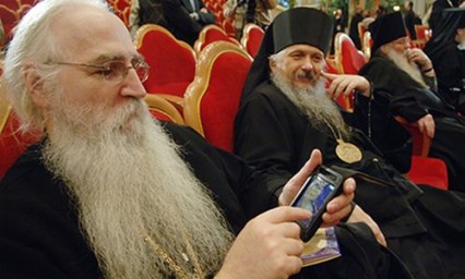 РПЦ запустила первый православный мессенджер